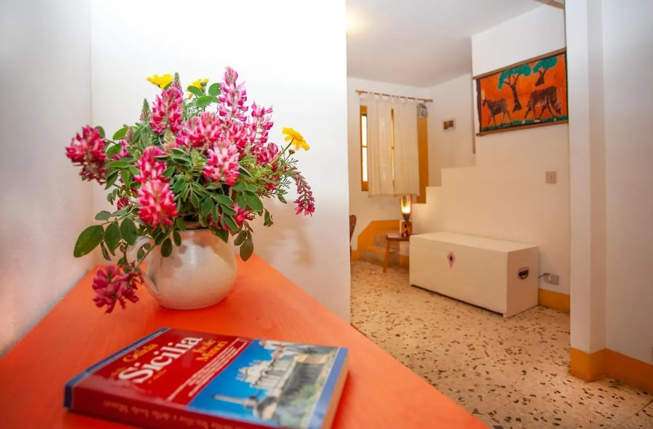 Mikittos Apartment Taormina